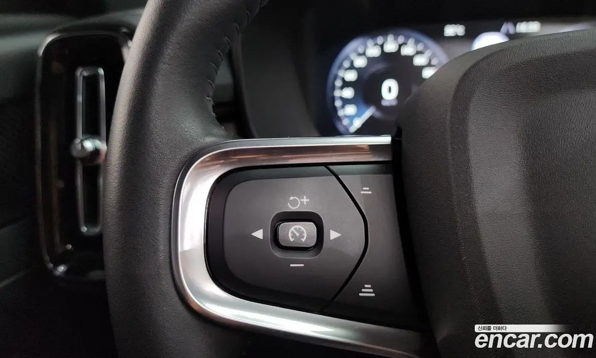 Volvo XC40 2021 2.0 автомат (гидро), фото 23 Volvo XC40 2021 2.0 автомат (гидро), фото 23