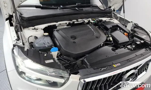 Volvo XC40 2021 2.0 автомат (гидро), миниатюра 6 Volvo XC40 2021 2.0 автомат (гидро), миниатюра 6