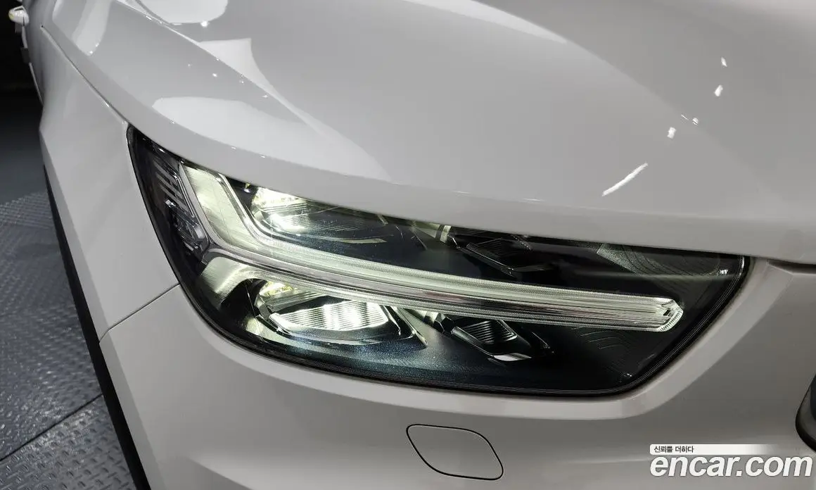 Volvo XC40 2021 2.0 автомат (гидро), фото 8 Volvo XC40 2021 2.0 автомат (гидро), фото 8