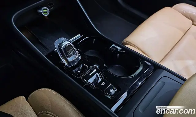 Volvo XC40 2022 2.0 автомат (гидро), миниатюра 12