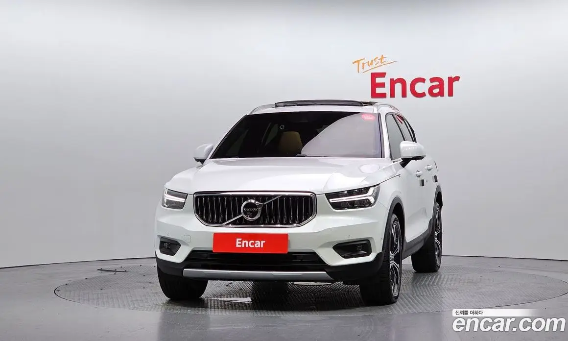 Volvo XC40 2022 2.0 автомат (гидро), фото 3 Volvo XC40 2022 2.0 автомат (гидро), фото 3