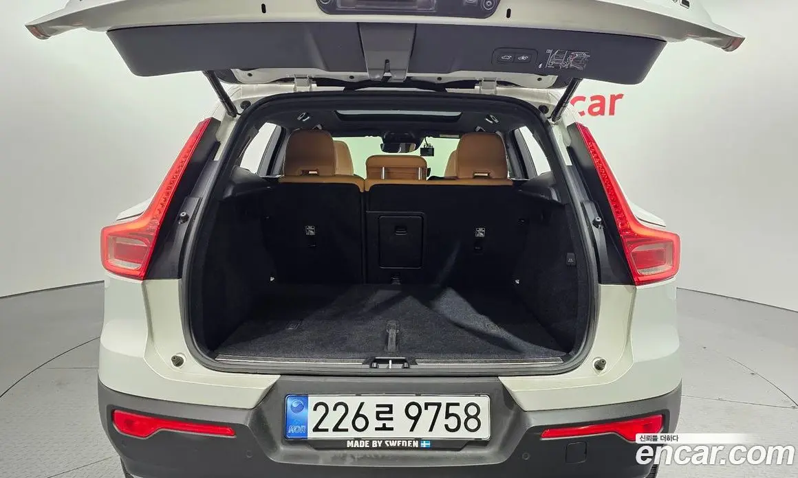 Volvo XC40 2022 2.0 автомат (гидро), фото 26 Volvo XC40 2022 2.0 автомат (гидро), фото 26