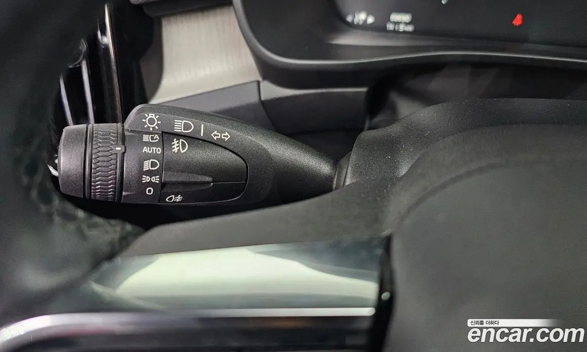 Volvo XC40 2022 2.0 автомат (гидро), фото 28 Volvo XC40 2022 2.0 автомат (гидро), фото 28
