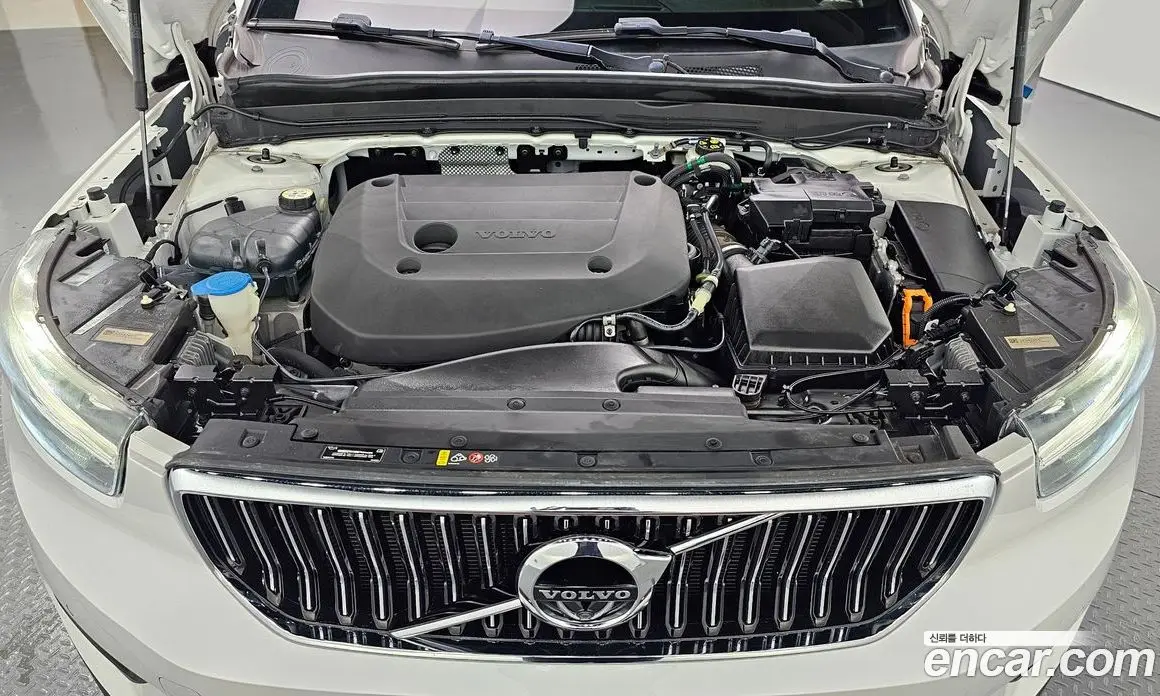 Volvo XC40 2022 2.0 автомат (гидро), фото 6 Volvo XC40 2022 2.0 автомат (гидро), фото 6