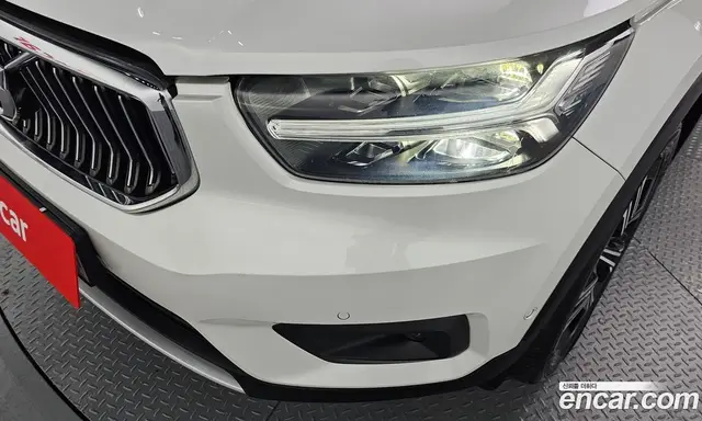 Volvo XC40 2022 2.0 автомат (гидро), миниатюра 8 Volvo XC40 2022 2.0 автомат (гидро), миниатюра 8