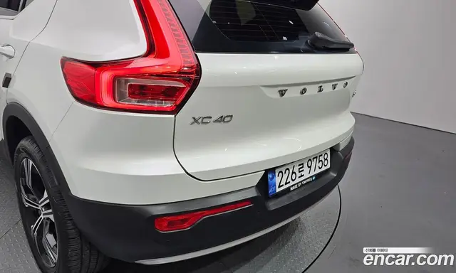 Volvo XC40 2022 2.0 автомат (гидро), миниатюра 9 Volvo XC40 2022 2.0 автомат (гидро), миниатюра 9