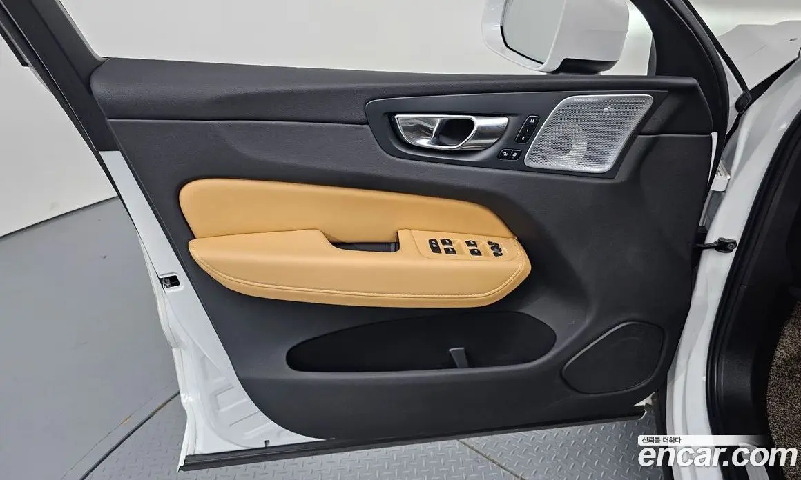 Volvo XC60 2021 2.0 автомат (гидро), фото 13 Volvo XC60 2021 2.0 автомат (гидро), фото 13