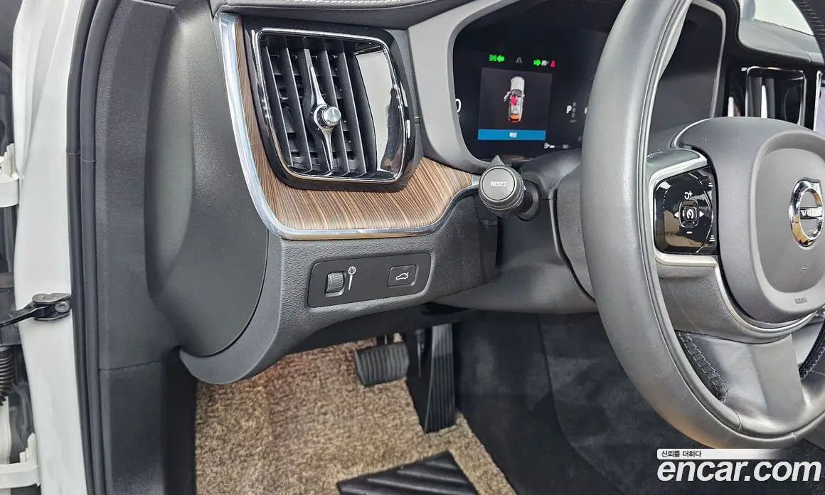 Volvo XC60 2021 2.0 автомат (гидро), фото 27 Volvo XC60 2021 2.0 автомат (гидро), фото 27