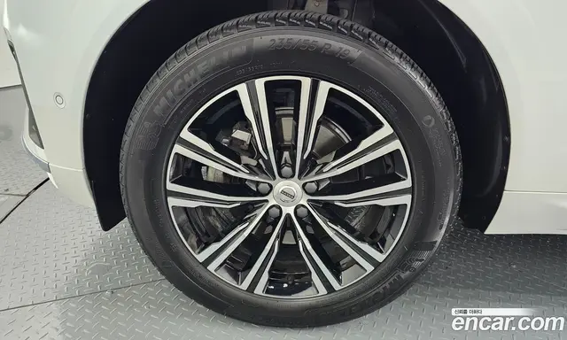 Volvo XC60 2021 2.0 автомат (гидро), миниатюра 4 Volvo XC60 2021 2.0 автомат (гидро), миниатюра 4