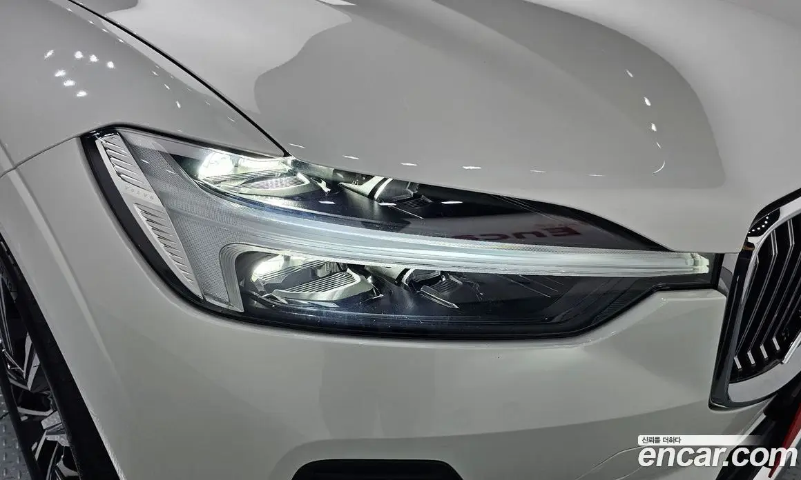 Volvo XC60 2021 2.0 автомат (гидро), фото 7 Volvo XC60 2021 2.0 автомат (гидро), фото 7