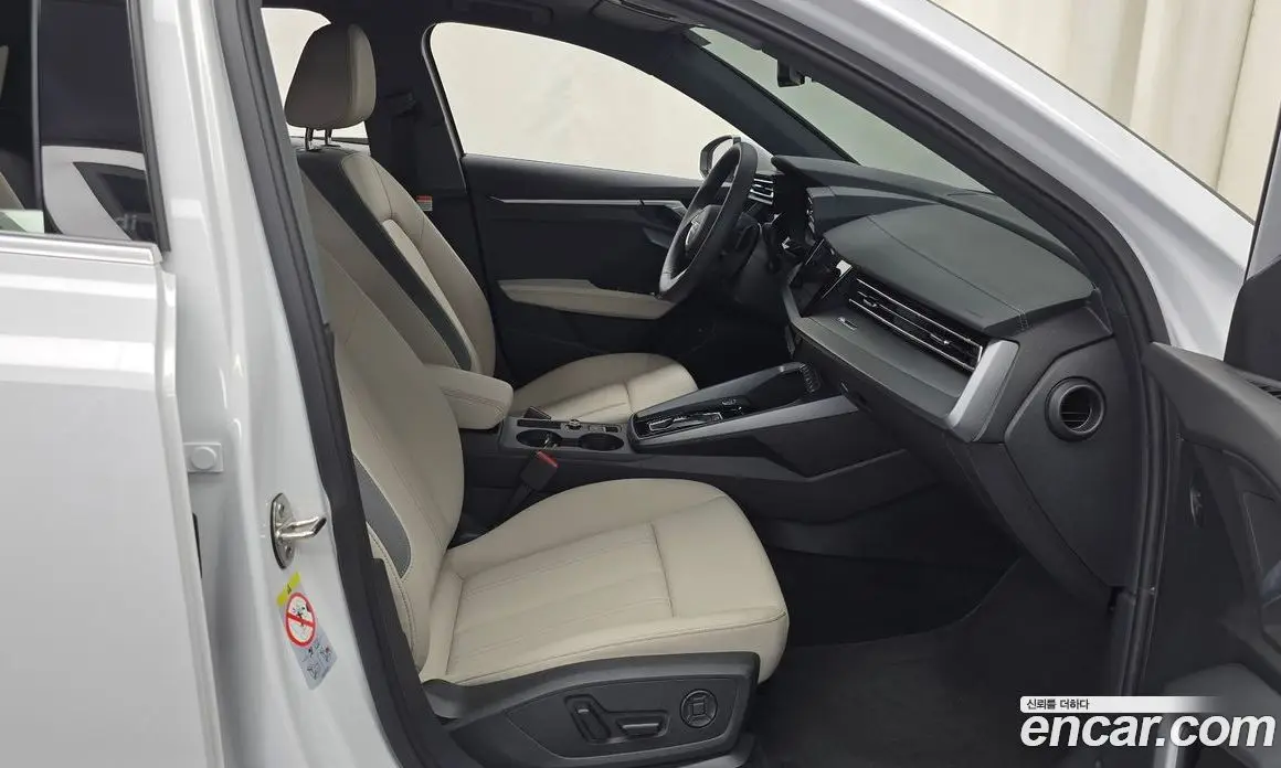 Audi A3 2025 2.0 автомат (гидро), фото 16
