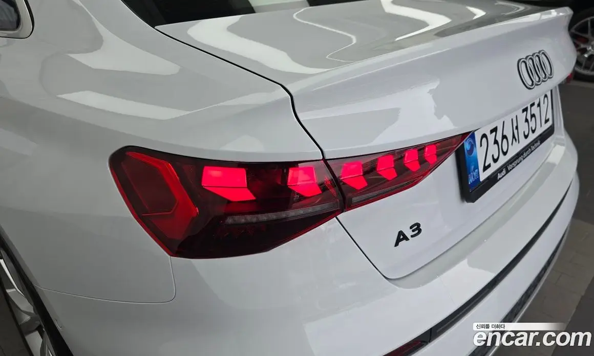 Audi A3 2025 2.0 автомат (гидро), фото 9