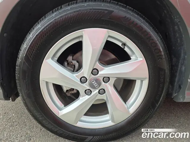 Audi Q3 2020 2.0 автомат (гидро), миниатюра 5