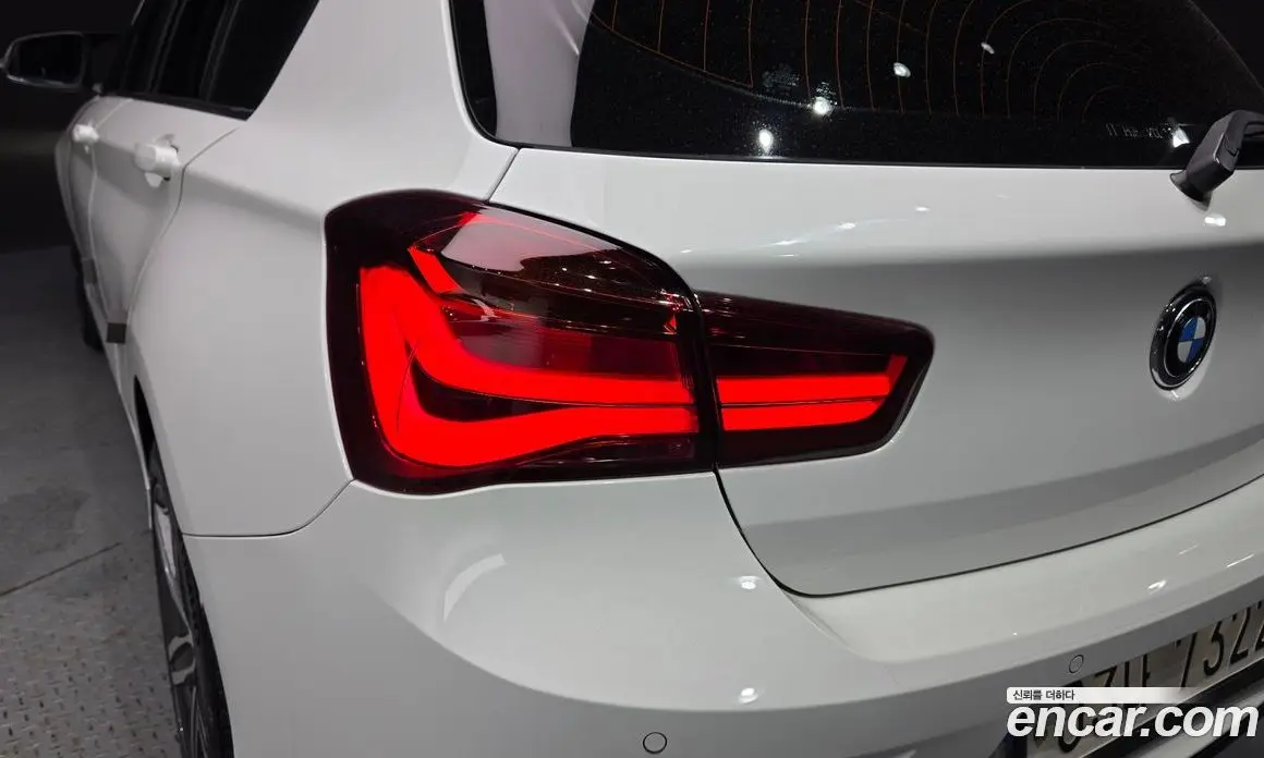 BMW 1 серия 2018 2.0 автомат (гидро), фото 9