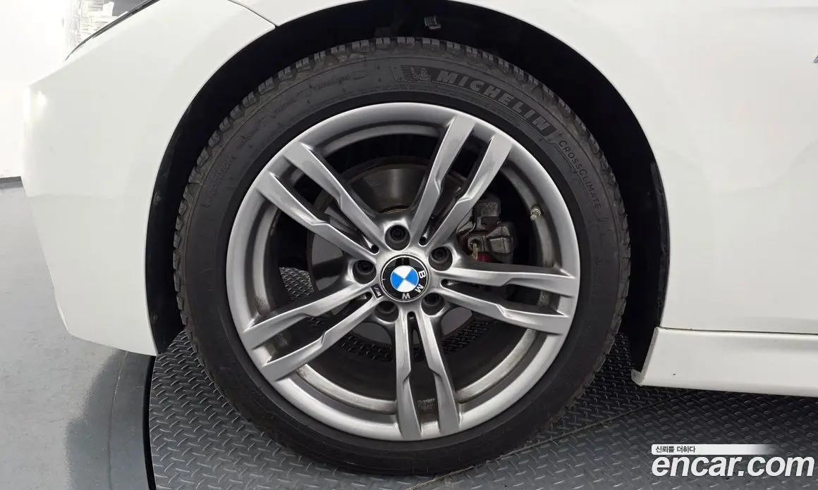 BMW 3 серия 2017 2.0 автомат (гидро), фото 5