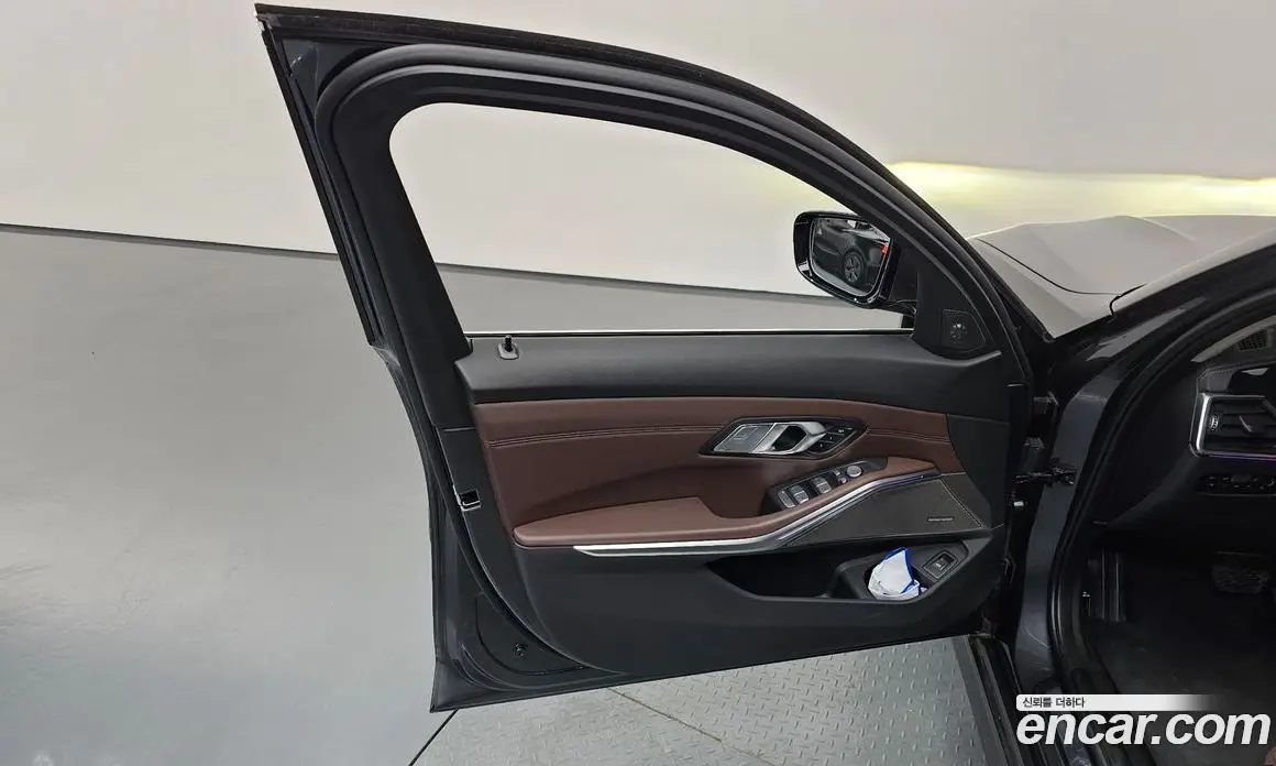 BMW 3 серия 2021 2.0 автомат (гидро), фото 14 BMW 3 серия 2021 2.0 автомат (гидро), фото 14