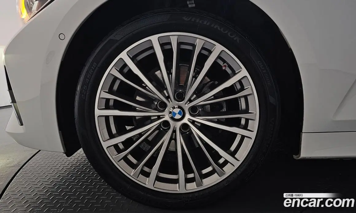 BMW 3 серия 2022 2.0 автомат (гидро), фото 4