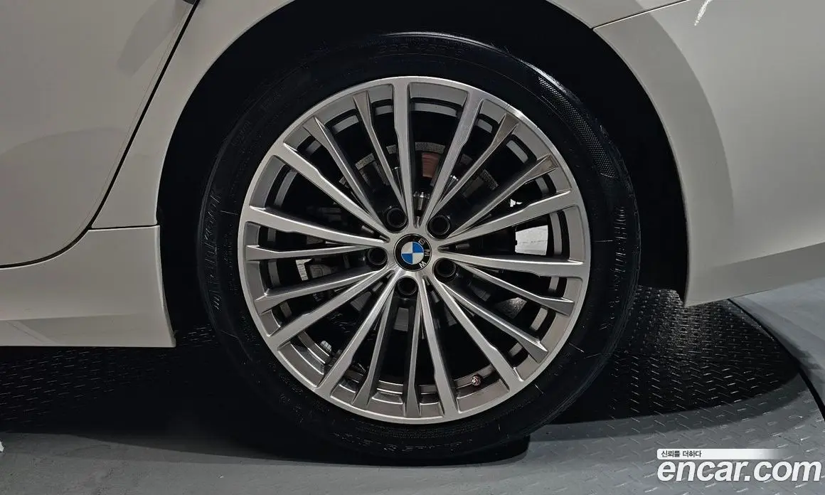 BMW 3 серия 2022 2.0 автомат (гидро), фото 6