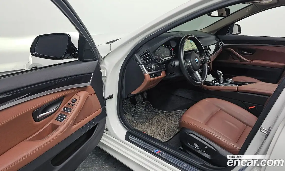 BMW 5 серия 2016 2.0 автомат (гидро), фото 12 BMW 5 серия 2016 2.0 автомат (гидро), фото 12