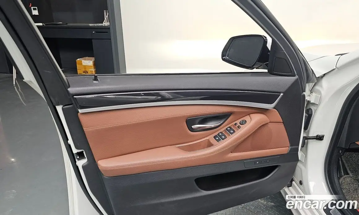 BMW 5 серия 2016 2.0 автомат (гидро), фото 13 BMW 5 серия 2016 2.0 автомат (гидро), фото 13