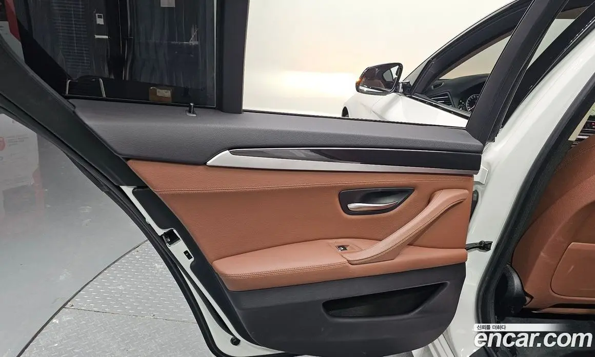 BMW 5 серия 2016 2.0 автомат (гидро), фото 14 BMW 5 серия 2016 2.0 автомат (гидро), фото 14