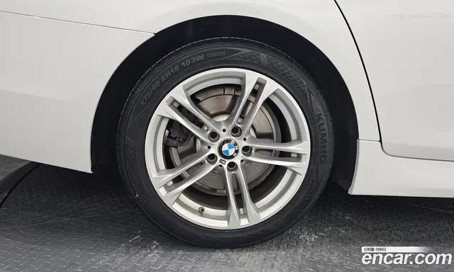 BMW 5 серия 2016 2.0 автомат (гидро), миниатюра 4 BMW 5 серия 2016 2.0 автомат (гидро), миниатюра 4