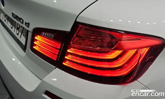 BMW 5 серия 2016 2.0 автомат (гидро), миниатюра 8 BMW 5 серия 2016 2.0 автомат (гидро), миниатюра 8