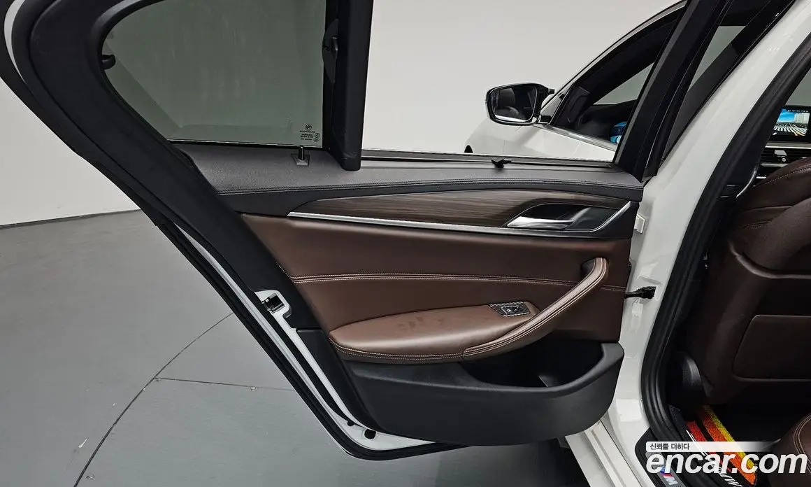 BMW 5 серия 2017 2.0 автомат (гидро), фото 14 BMW 5 серия 2017 2.0 автомат (гидро), фото 14