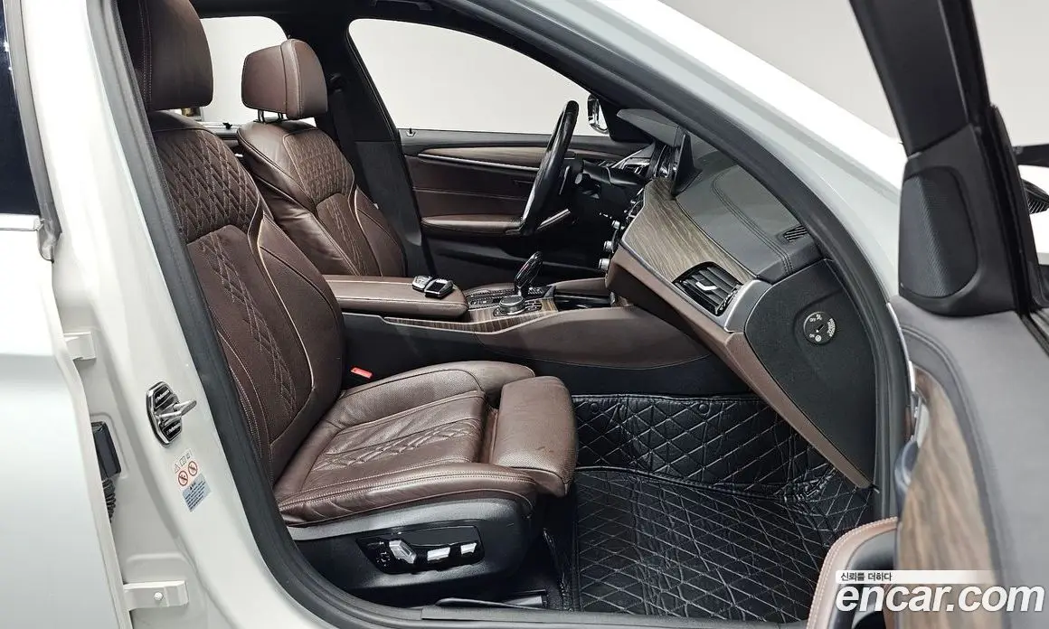 BMW 5 серия 2017 2.0 автомат (гидро), фото 15 BMW 5 серия 2017 2.0 автомат (гидро), фото 15