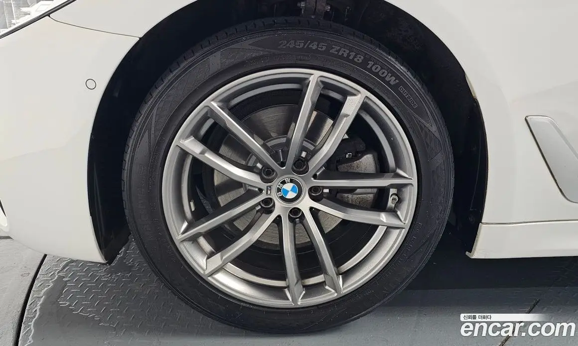 BMW 5 серия 2017 2.0 автомат (гидро), фото 4 BMW 5 серия 2017 2.0 автомат (гидро), фото 4