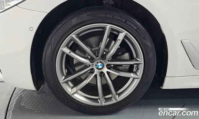 BMW 5 серия 2017 2.0 автомат (гидро), миниатюра 4 BMW 5 серия 2017 2.0 автомат (гидро), миниатюра 4