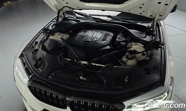 BMW 5 серия 2017 2.0 автомат (гидро), миниатюра 5 BMW 5 серия 2017 2.0 автомат (гидро), миниатюра 5
