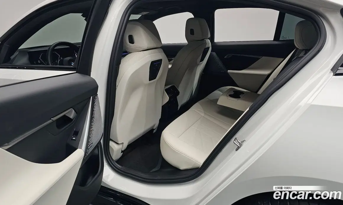 BMW 5 серия 2024 2.0 автомат (гидро), фото 16 BMW 5 серия 2024 2.0 автомат (гидро), фото 16