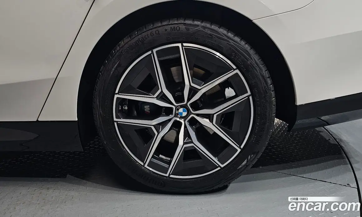 BMW 5 серия 2024 2.0 автомат (гидро), фото 6 BMW 5 серия 2024 2.0 автомат (гидро), фото 6
