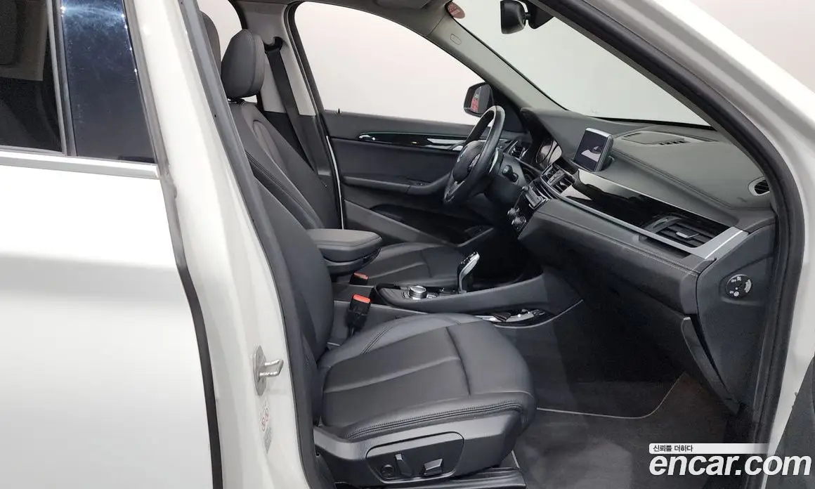 BMW X1 2022 2.0 автомат (гидро), фото 16 BMW X1 2022 2.0 автомат (гидро), фото 16