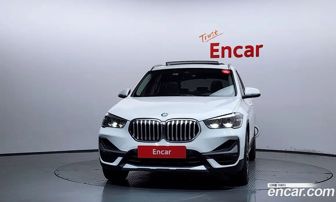 BMW X1 2022 2.0 автомат (гидро), фото 3 BMW X1 2022 2.0 автомат (гидро), фото 3