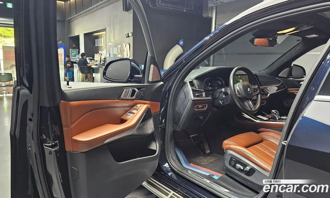 BMW X7 2021 3.0 автомат (гидро), фото 13