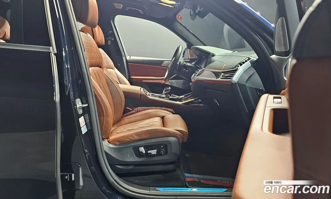 BMW X7 2021 3.0 автомат (гидро), фото 16