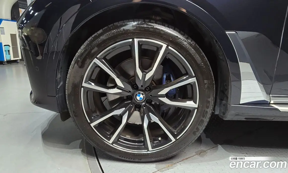 BMW X7 2021 3.0 автомат (гидро), фото 5