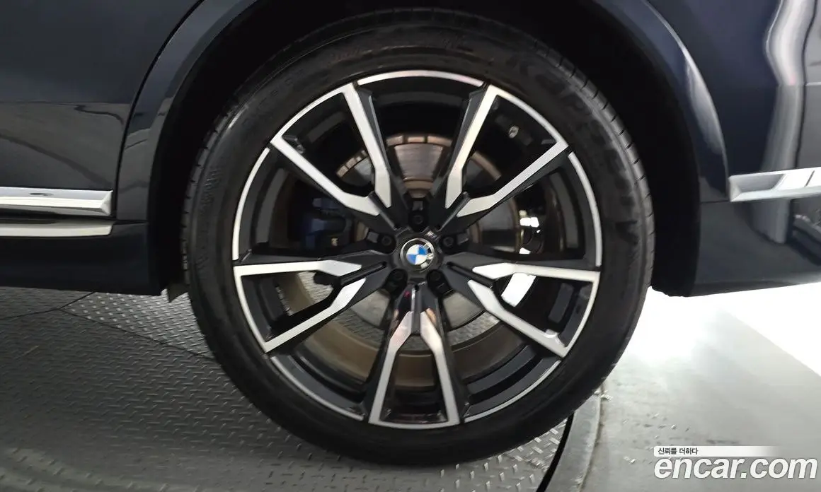 BMW X7 2021 3.0 автомат (гидро), фото 7