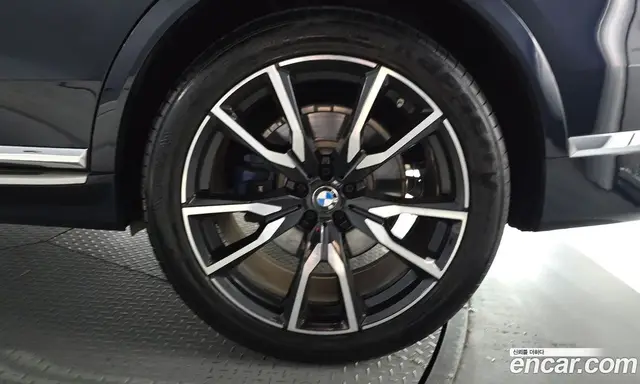 BMW X7 2021 3.0 автомат (гидро), миниатюра 7