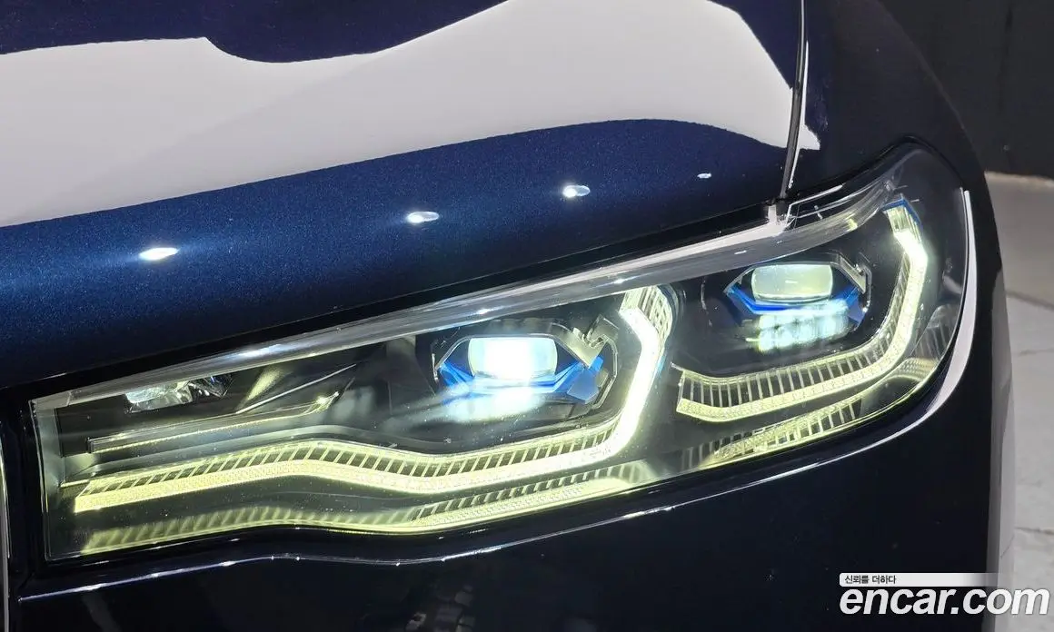 BMW X7 2021 3.0 автомат (гидро), фото 8