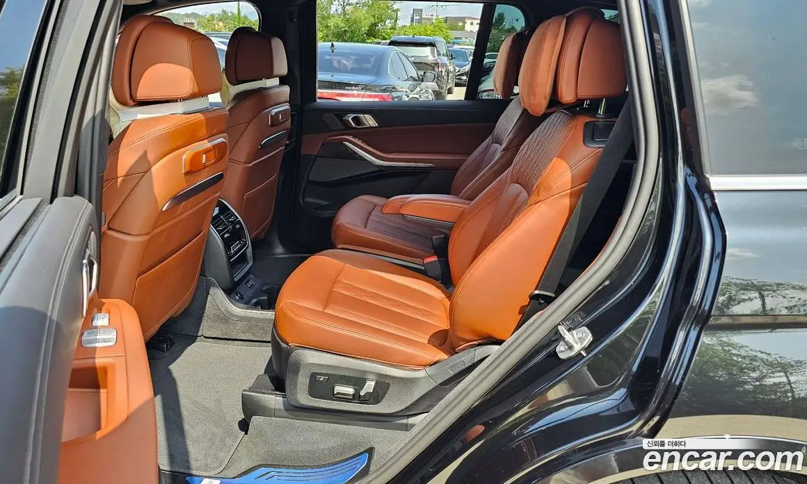BMW X7 2025 3.0 автомат (гидро), фото 17 BMW X7 2025 3.0 автомат (гидро), фото 17