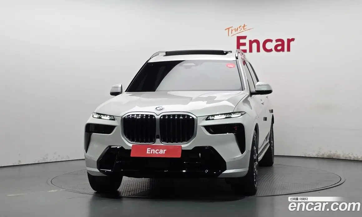 BMW X7 2025 3.0 автомат (гидро), фото 3