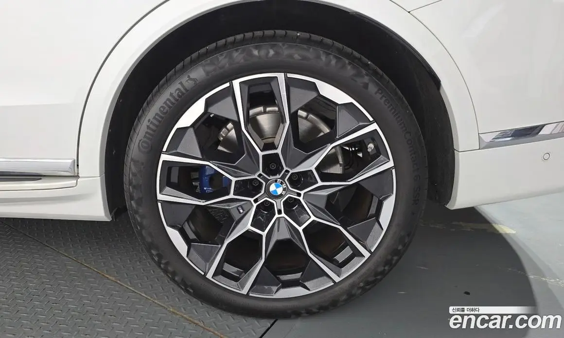 BMW X7 2025 3.0 автомат (гидро), фото 7