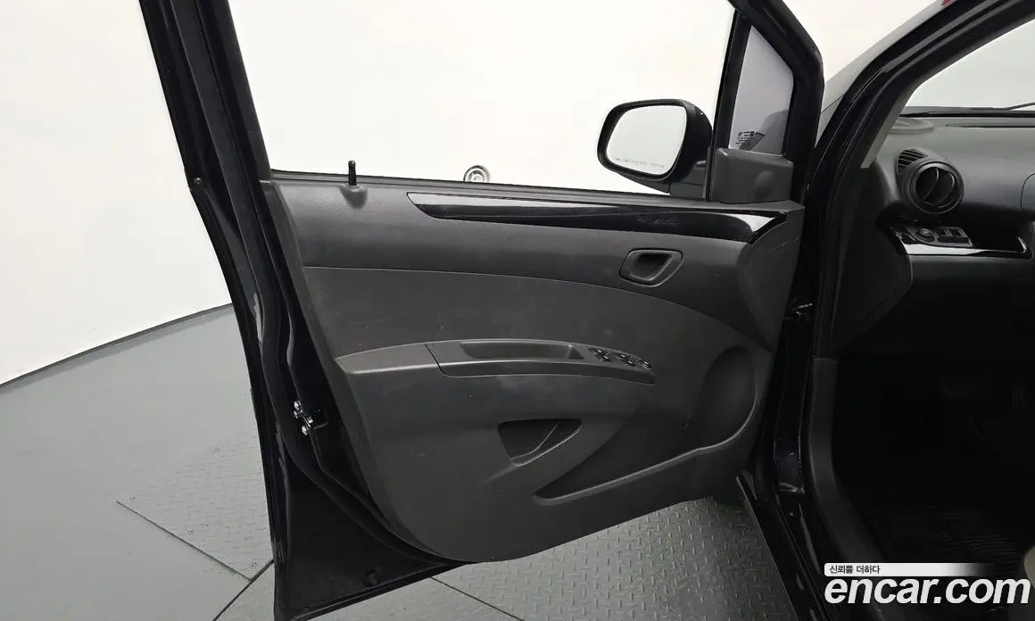 Chevrolet Spark 2012 1.0 автомат (гидро), фото 14 Chevrolet Spark 2012 1.0 автомат (гидро), фото 14