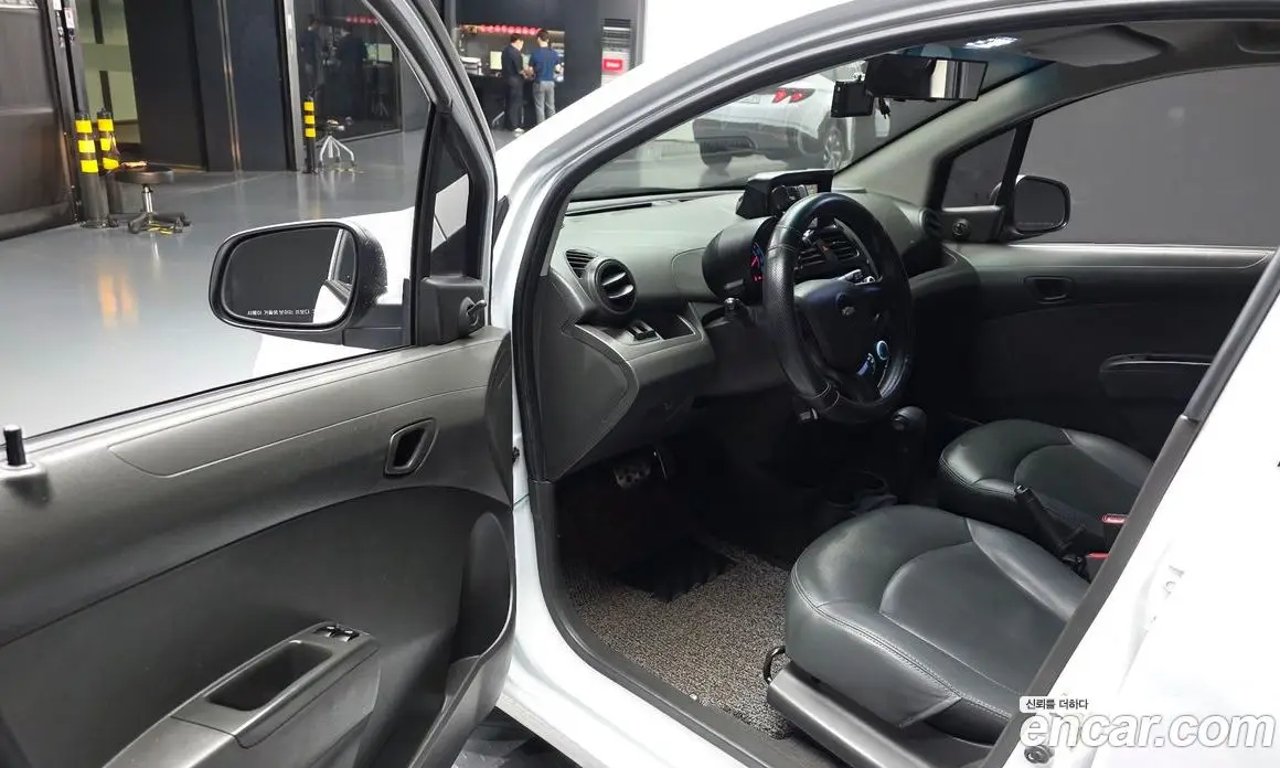 Chevrolet Spark 2013 1.0 автомат (гидро), фото 10 Chevrolet Spark 2013 1.0 автомат (гидро), фото 10
