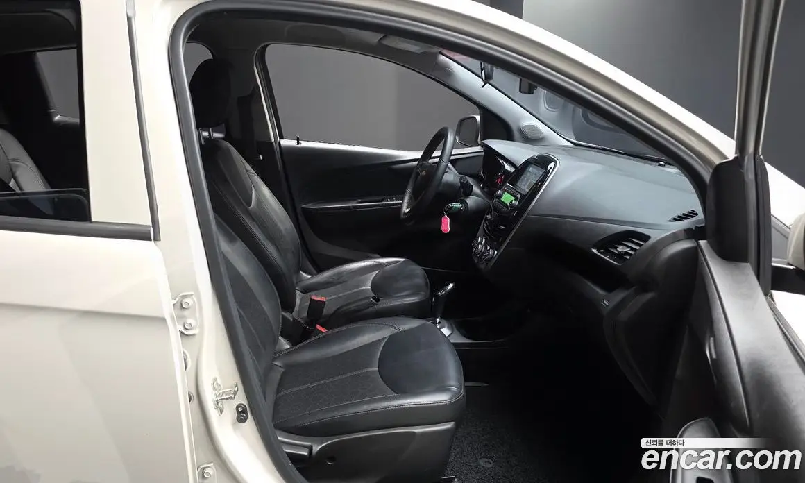 Chevrolet Spark 2016 1.0 автомат (гидро), фото 16 Chevrolet Spark 2016 1.0 автомат (гидро), фото 16