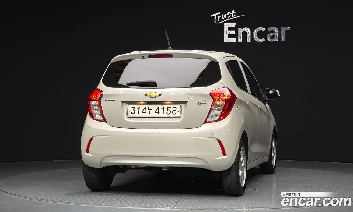 Chevrolet Spark 2016 1.0 автомат (гидро), фото 4 Chevrolet Spark 2016 1.0 автомат (гидро), фото 4