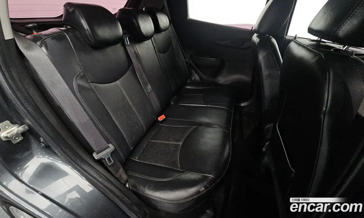 Chevrolet Spark 2017 1.0 автомат (гидро), фото 16 Chevrolet Spark 2017 1.0 автомат (гидро), фото 16